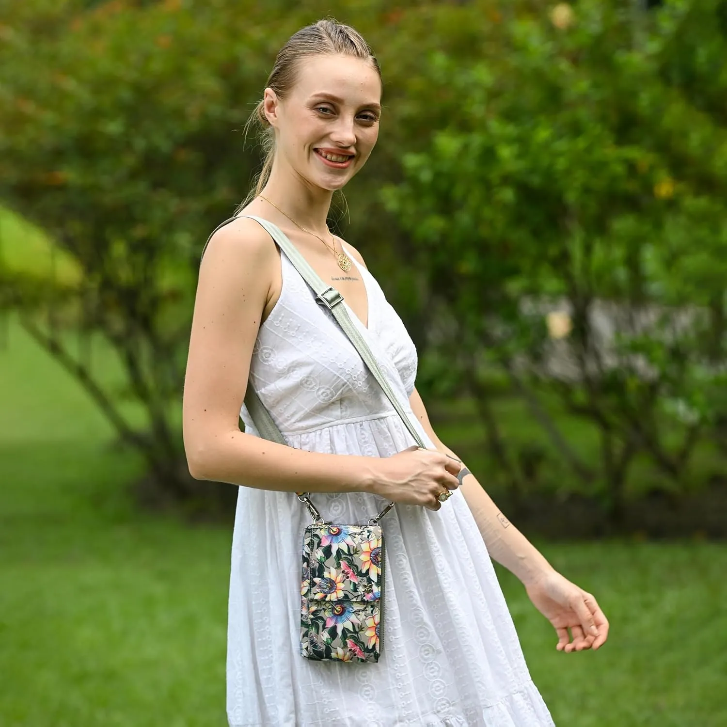 Anuschka Wanderlust Luxe Fabric Collection Women's Vegan Phone Organizer Wallet