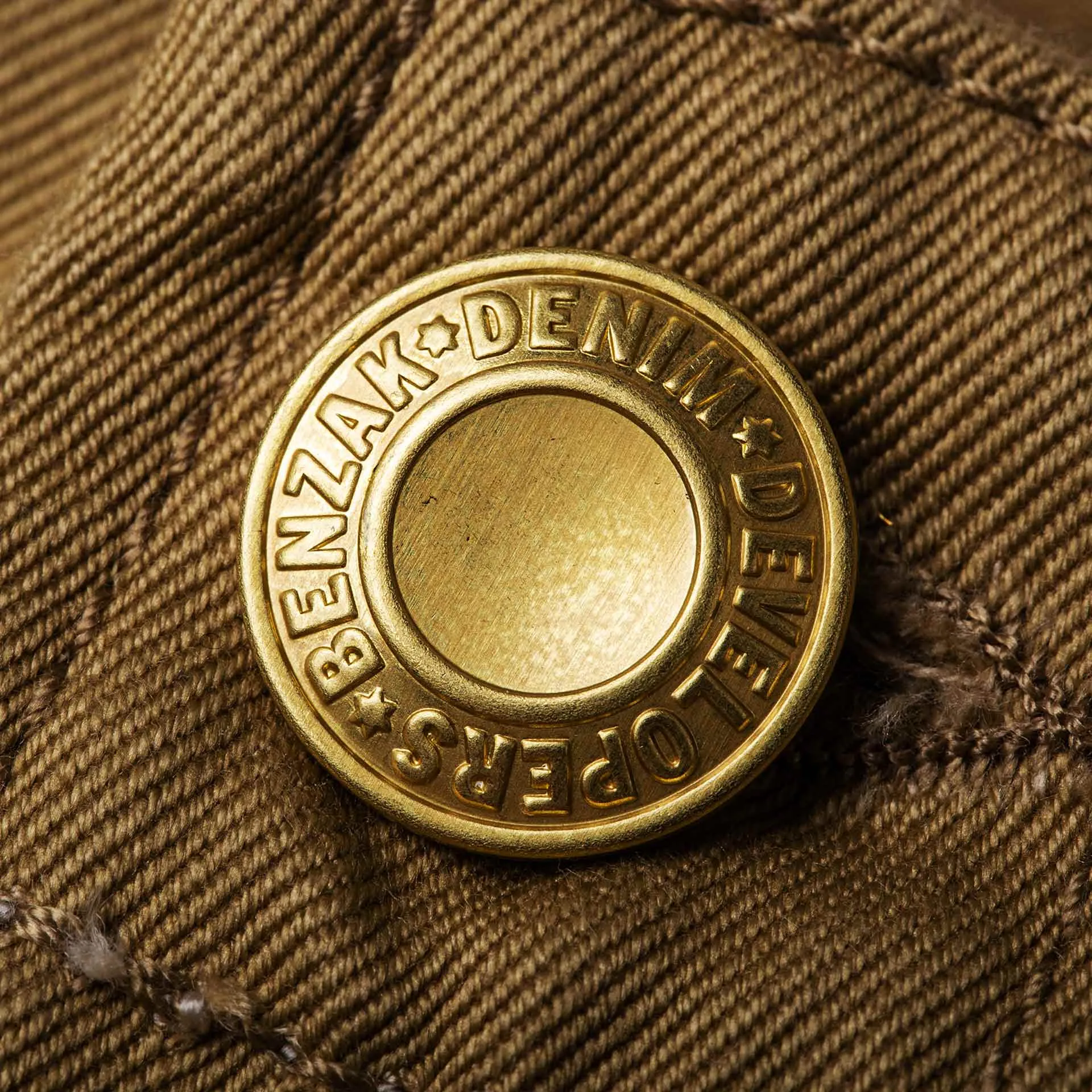 【Benzak Denim Developers】BC-04 RELAXED CHINO 8.5 oz. aged bronze brown sateen twill / 寬鬆錐形 古銅卡其色 薄款軍用沙丁布