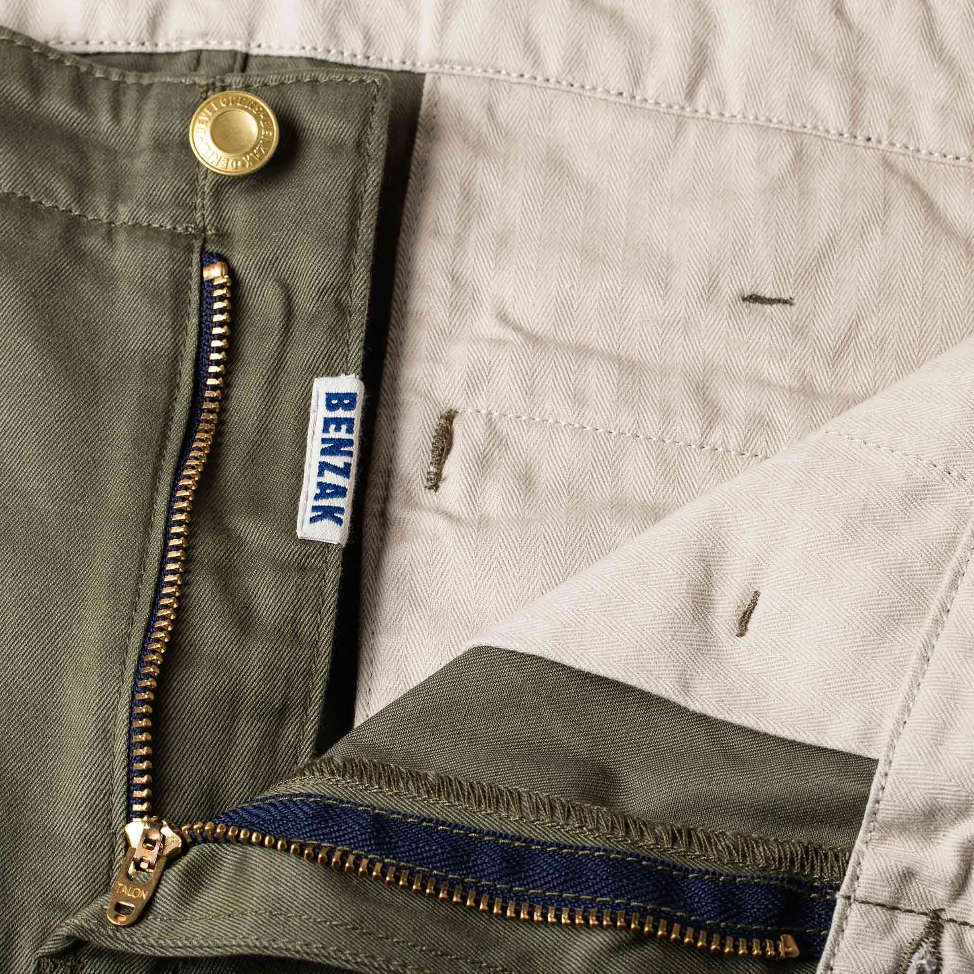 【Benzak Denim Developers】BC-04 RELAXED CHINO 8.5 oz. aged green sateen twill / 寬鬆錐形 復古綠 薄款軍用沙丁布