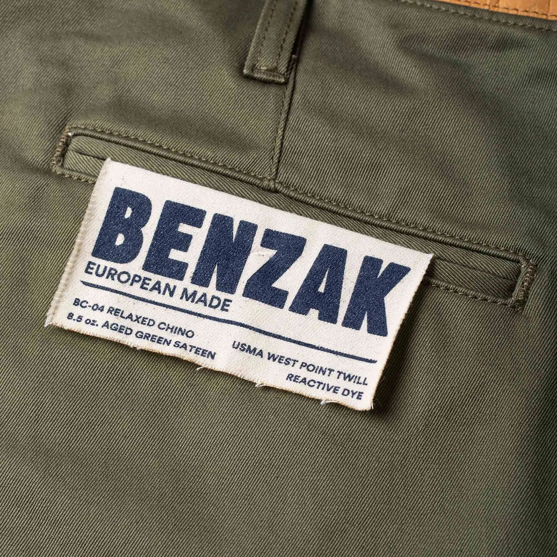 【Benzak Denim Developers】BC-04 RELAXED CHINO 8.5 oz. aged green sateen twill / 寬鬆錐形 復古綠 薄款軍用沙丁布
