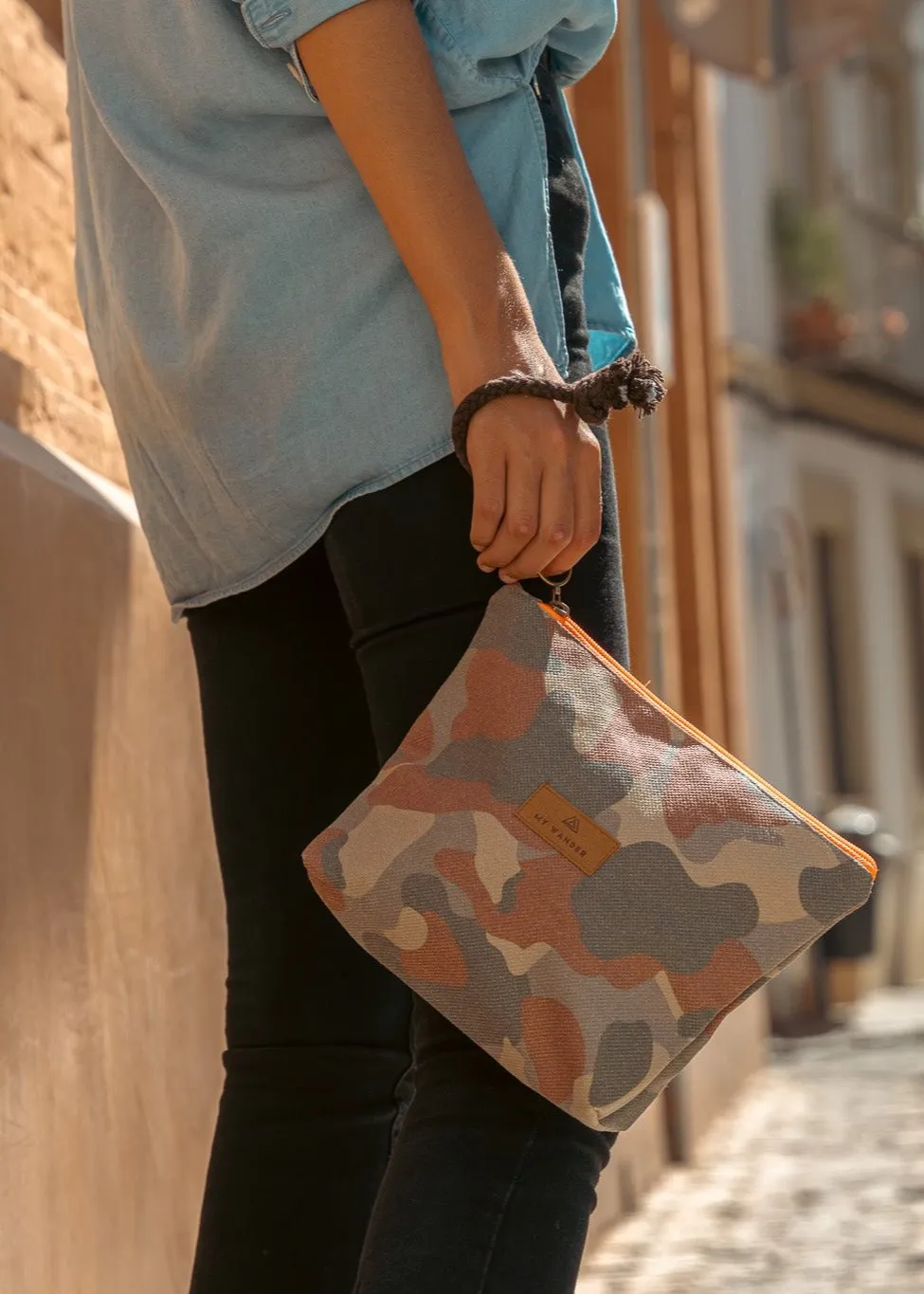 Camo <tc>Toiletry Bag</tc>/Repellent Women's Shoulder Bag