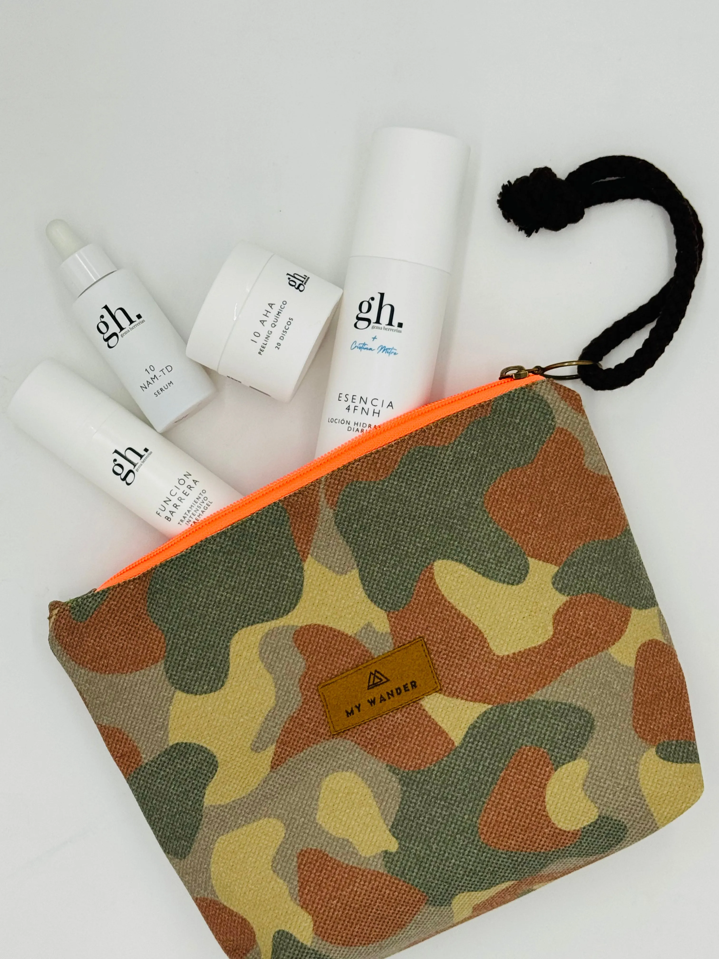 Camo <tc>Toiletry Bag</tc>/Repellent Women's Shoulder Bag