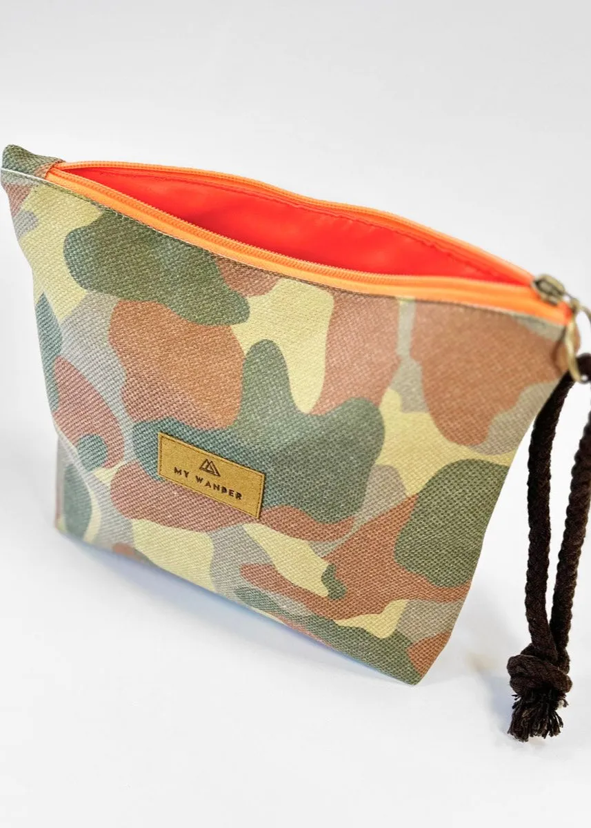 Camo <tc>Toiletry Bag</tc>/Repellent Women's Shoulder Bag