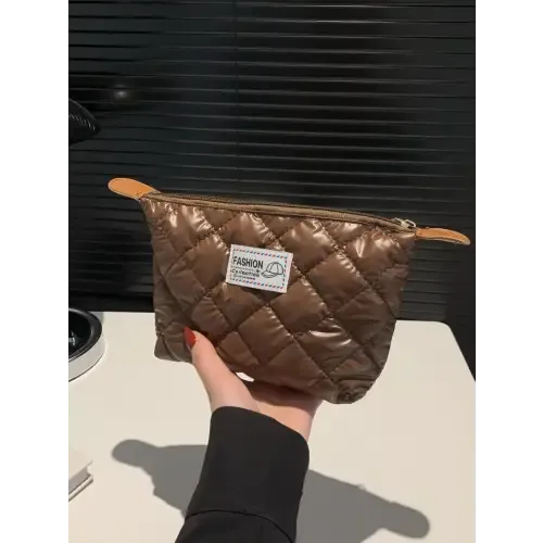 Chic Solid Quilted Clutch Set for a Stylish Touch
