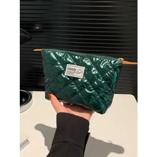 Chic Solid Quilted Clutch Set for a Stylish Touch