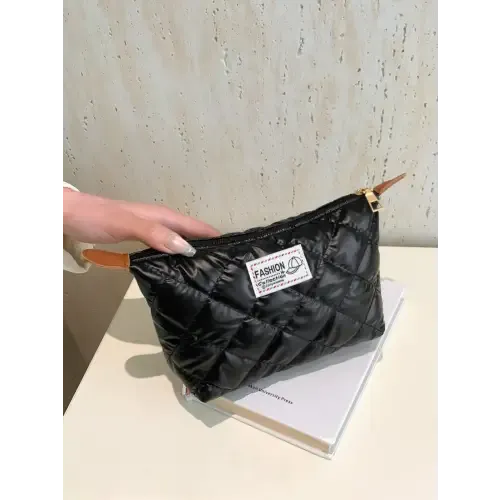 Chic Solid Quilted Clutch Set for a Stylish Touch