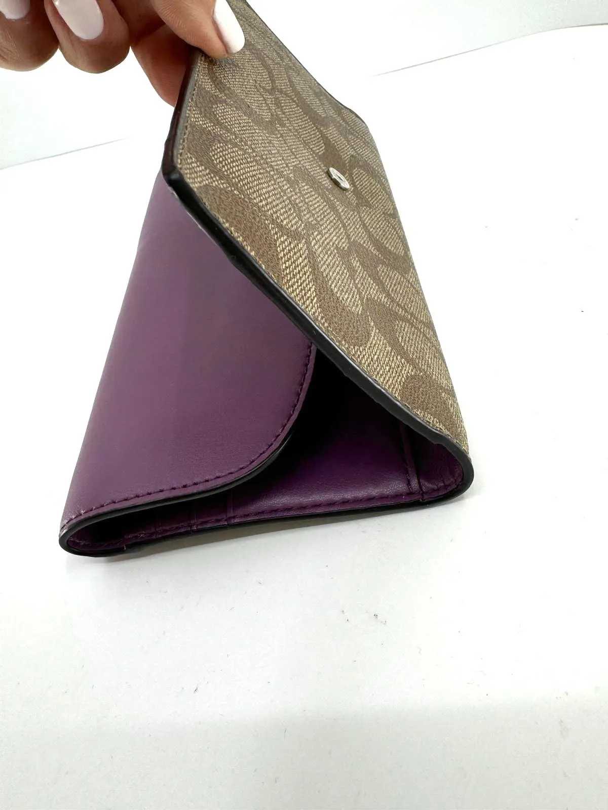 COACH SLIM SIGNATURE LOGO ENVELOPE WALLET