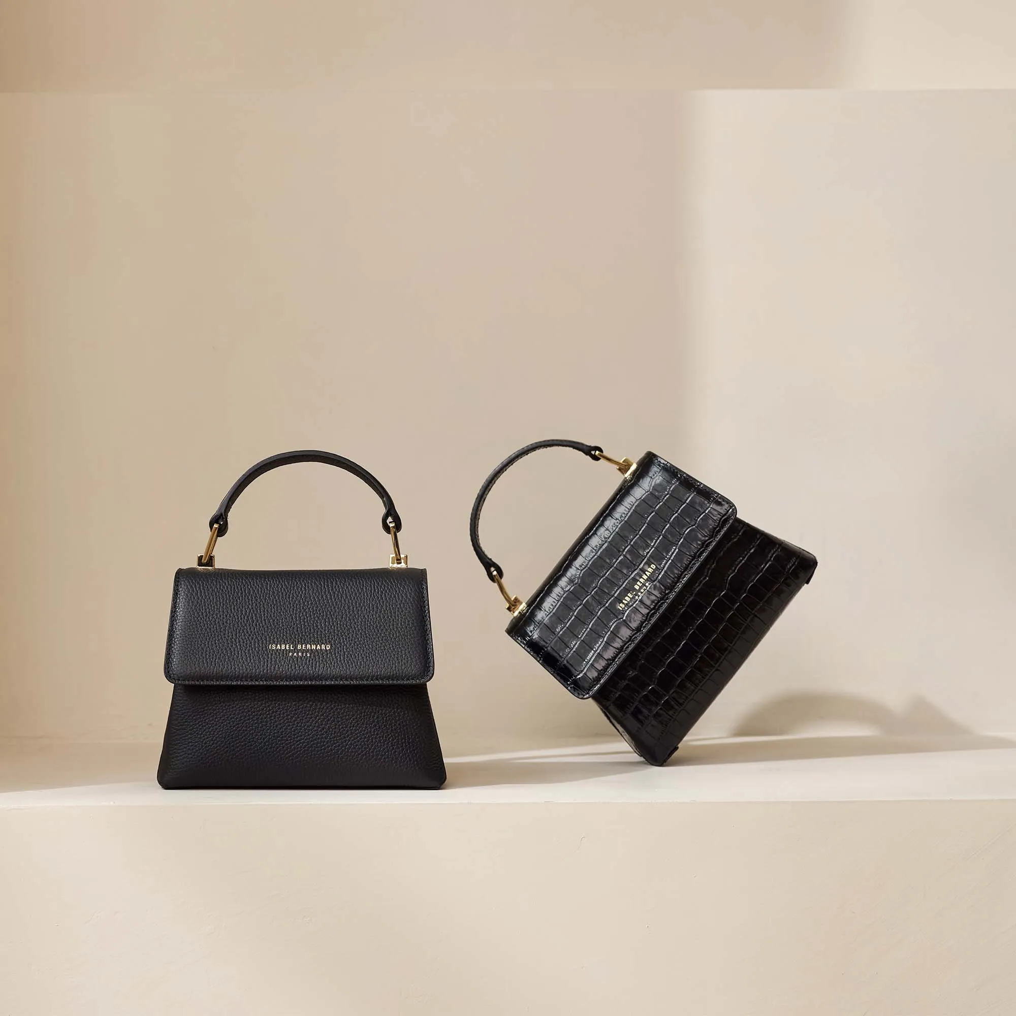 Femme Forte Heline black calfskin leather handbag