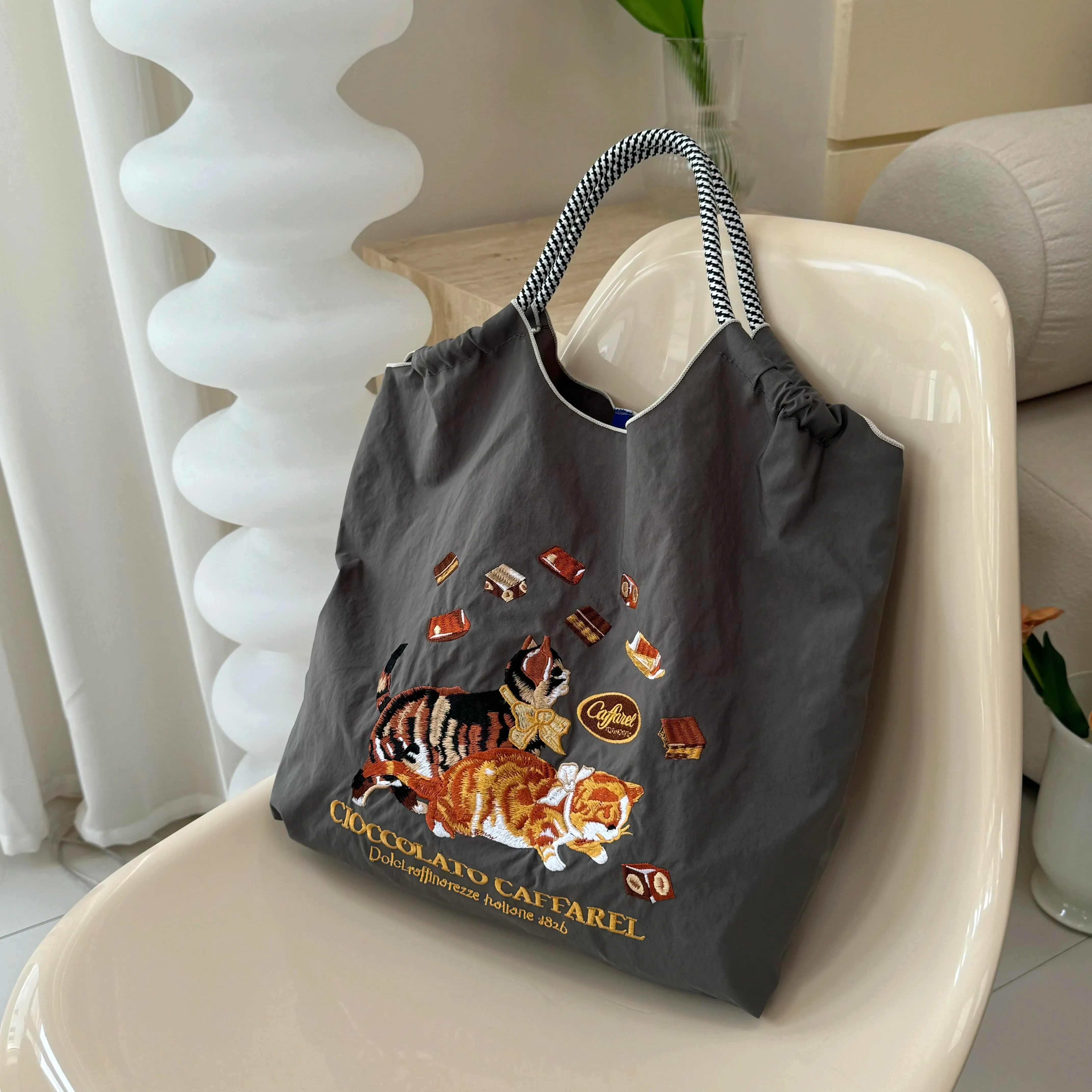 High round Nylon Eco-friendly Bag Crossbody Bag Satchel Embroider