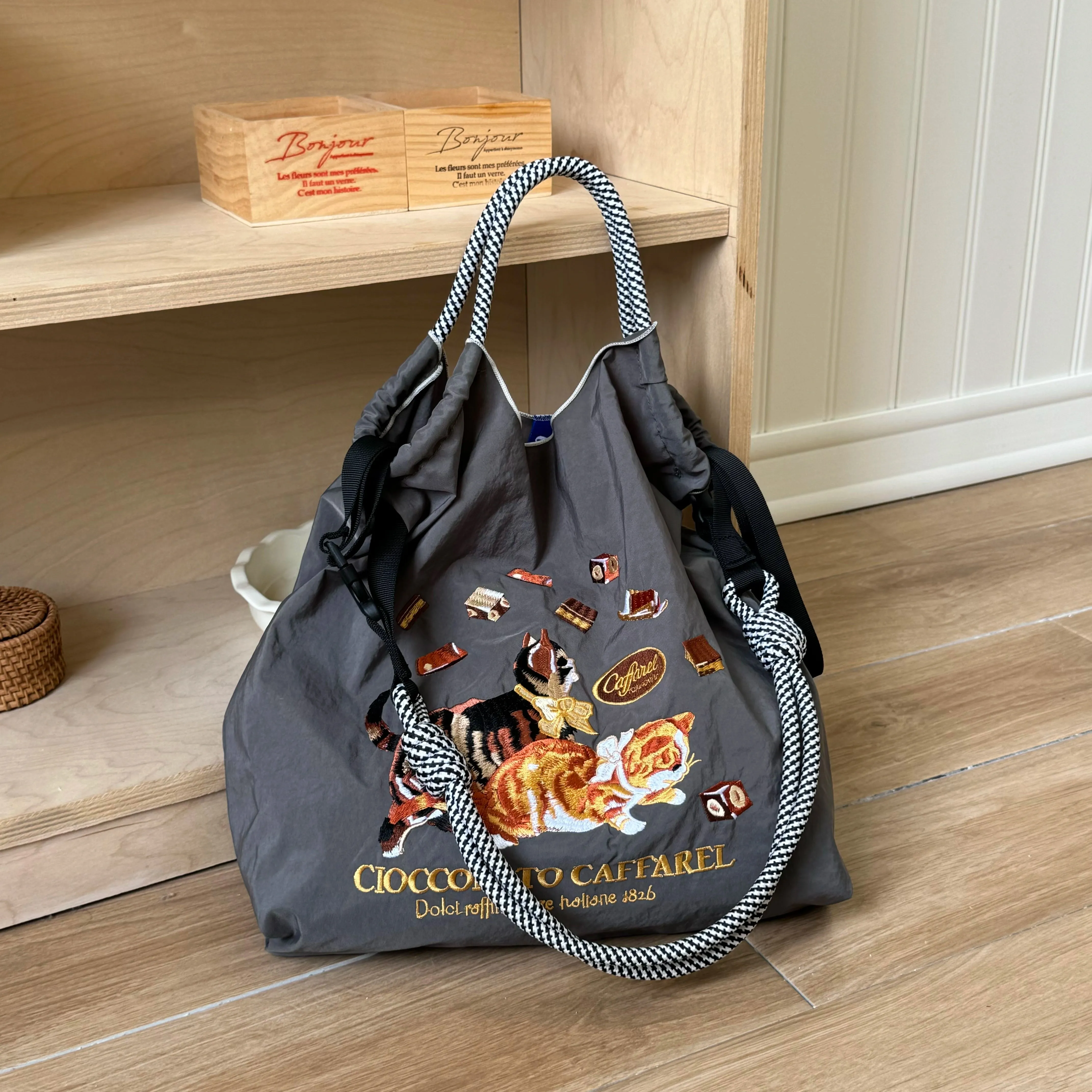 High round Nylon Eco-friendly Bag Crossbody Bag Satchel Embroider