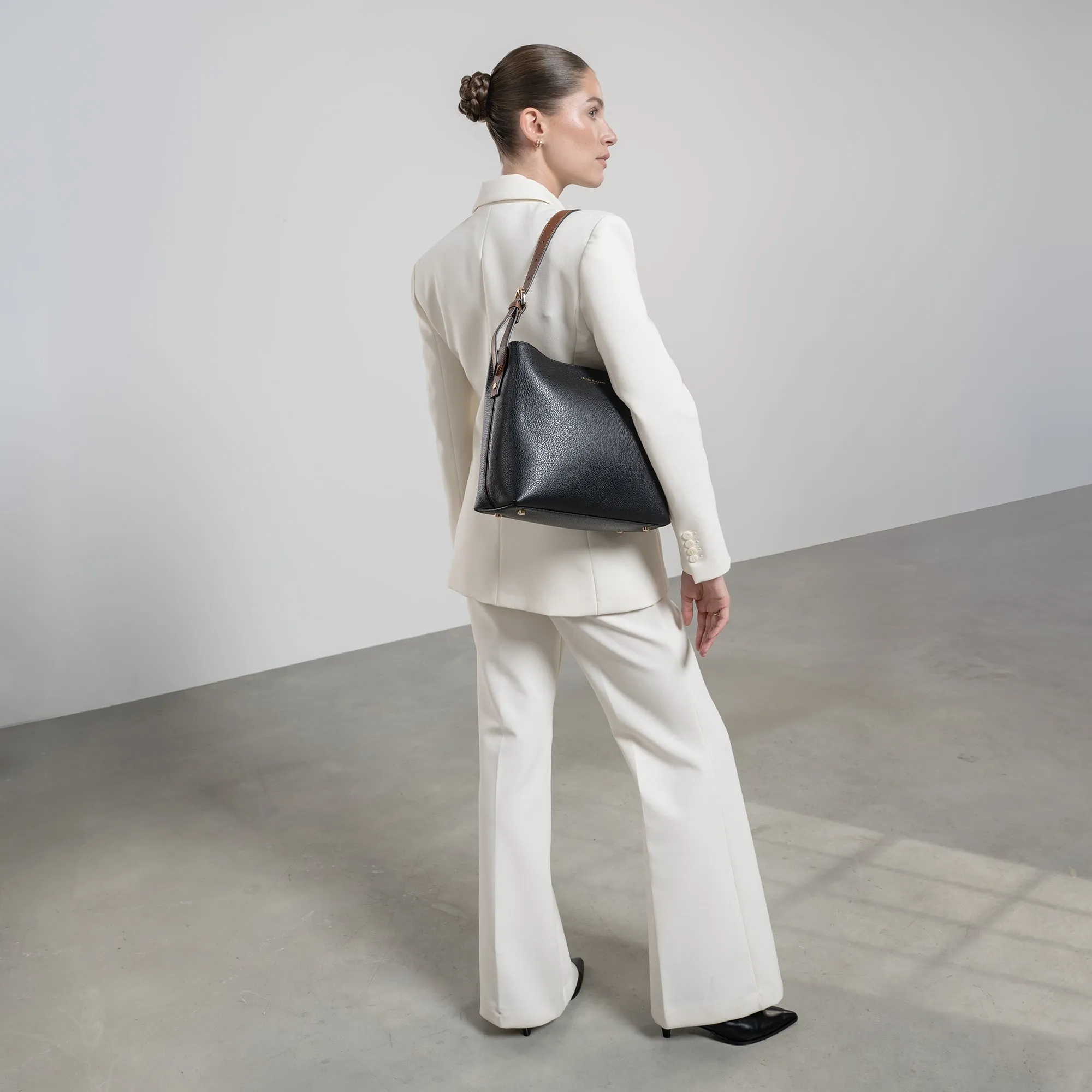 Honoré Adriane Midi black leather shoulder bag calfskin leather