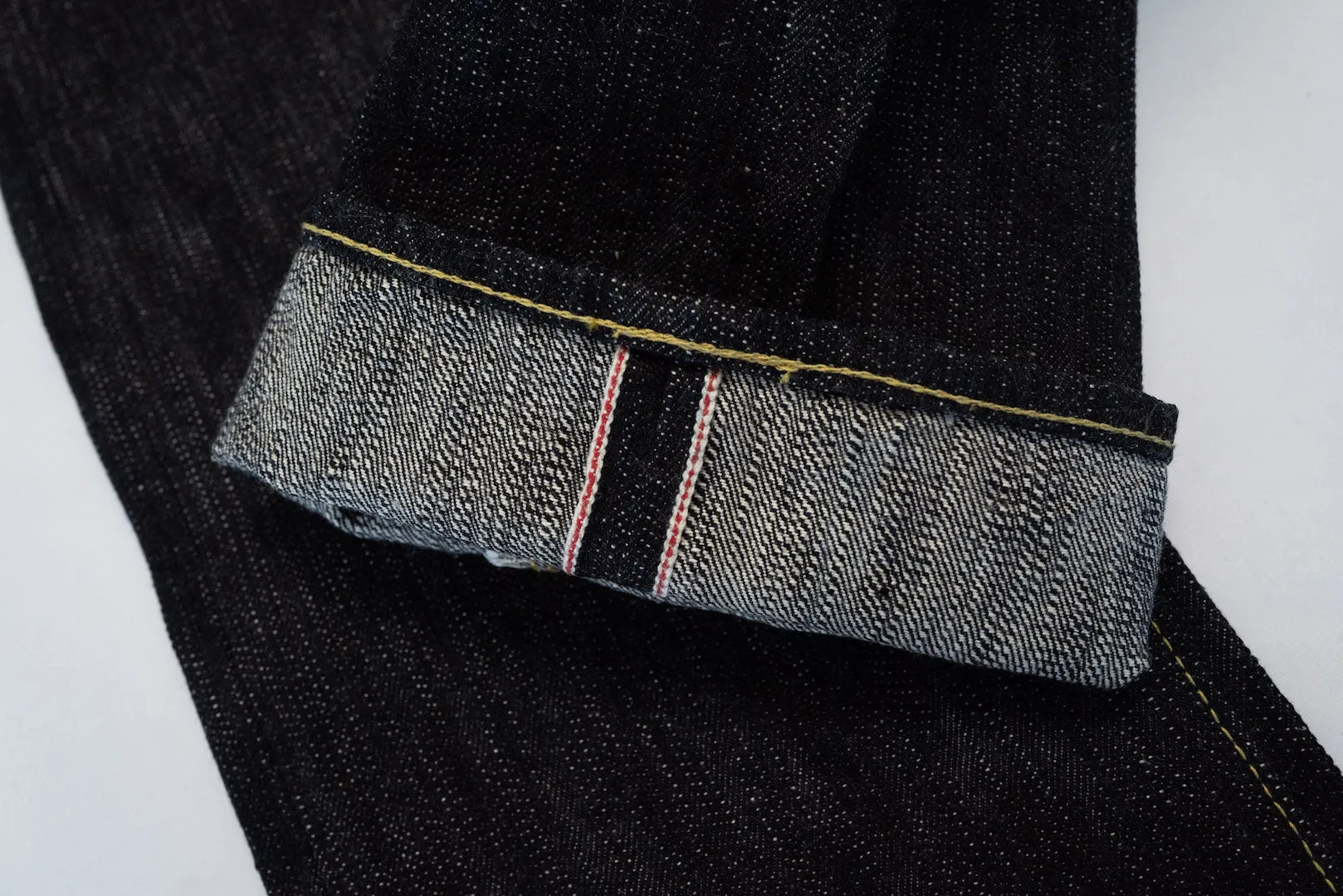 Iron Heart 16oz 555S-SLB Denim (Slim Tapered Fit)