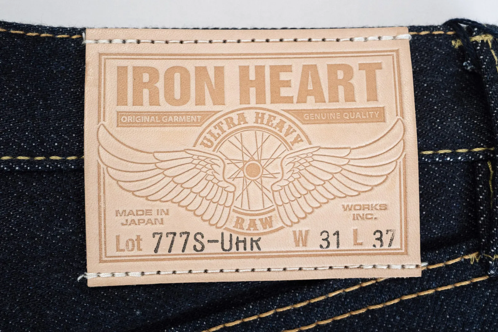 Iron Heart 777S-UHR 21/23oz Denim (Super Slim Tapered Fit)
