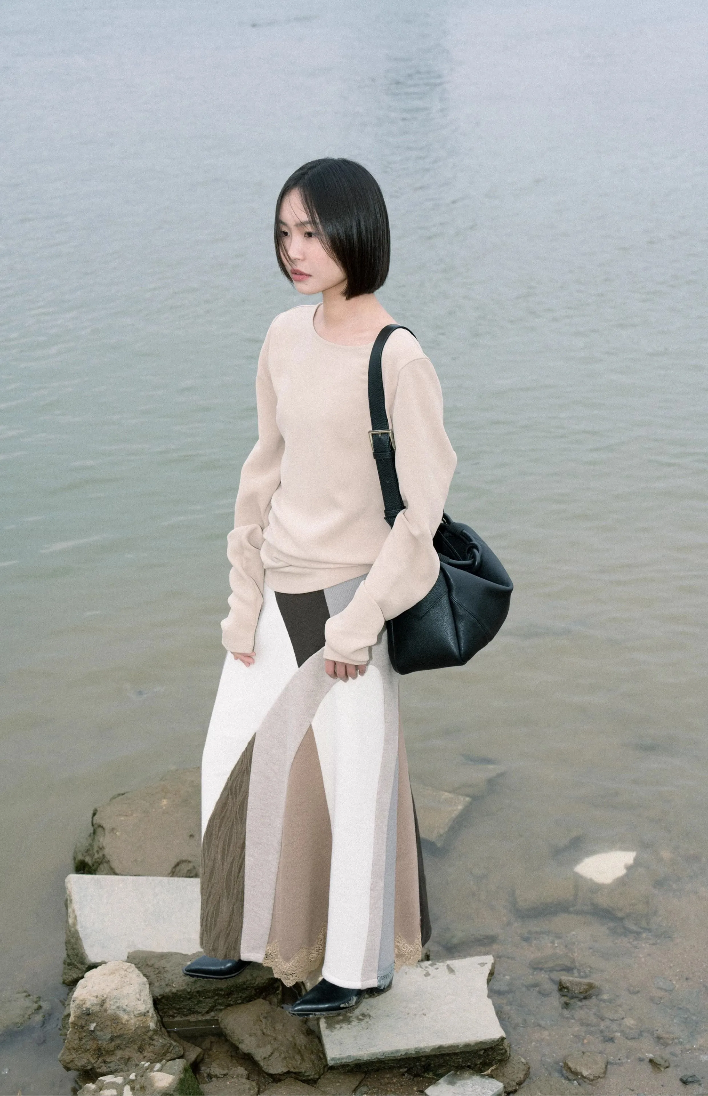 Knot Handle Leather Handbag