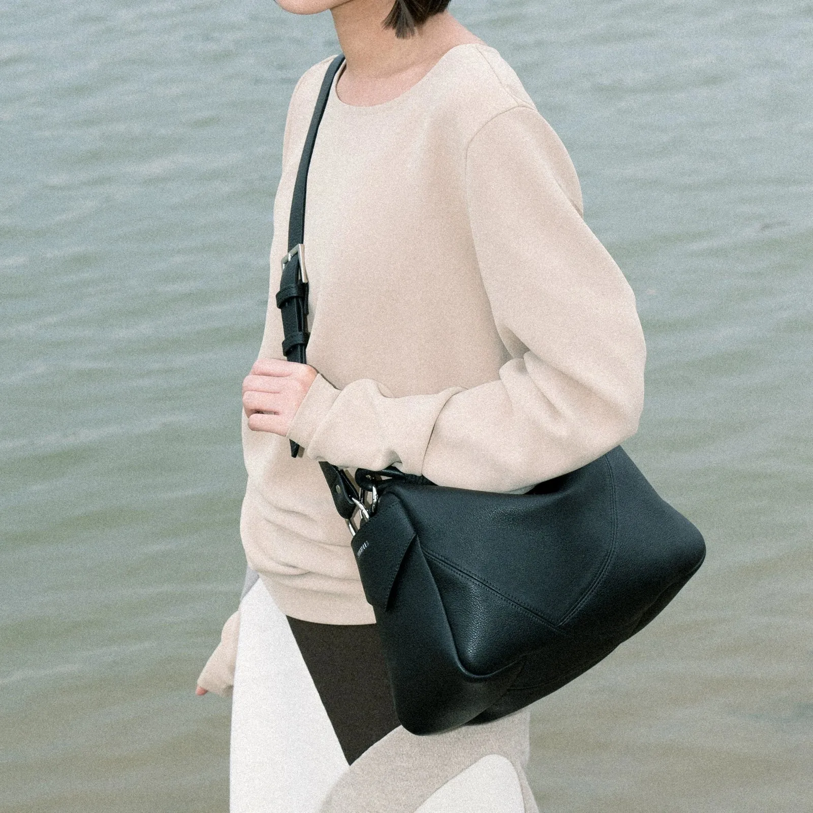 Knot Handle Leather Handbag