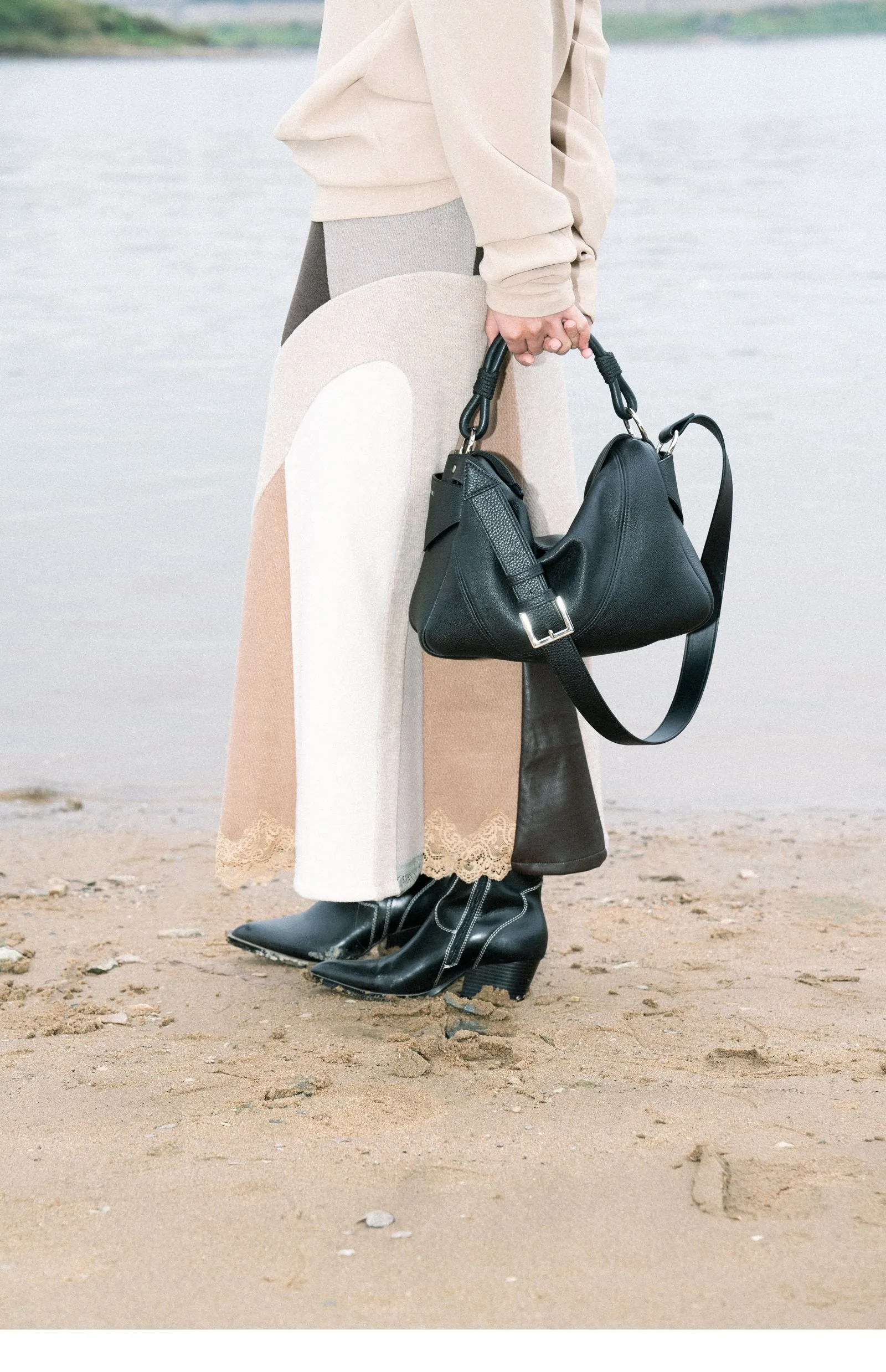 Knot Handle Leather Handbag