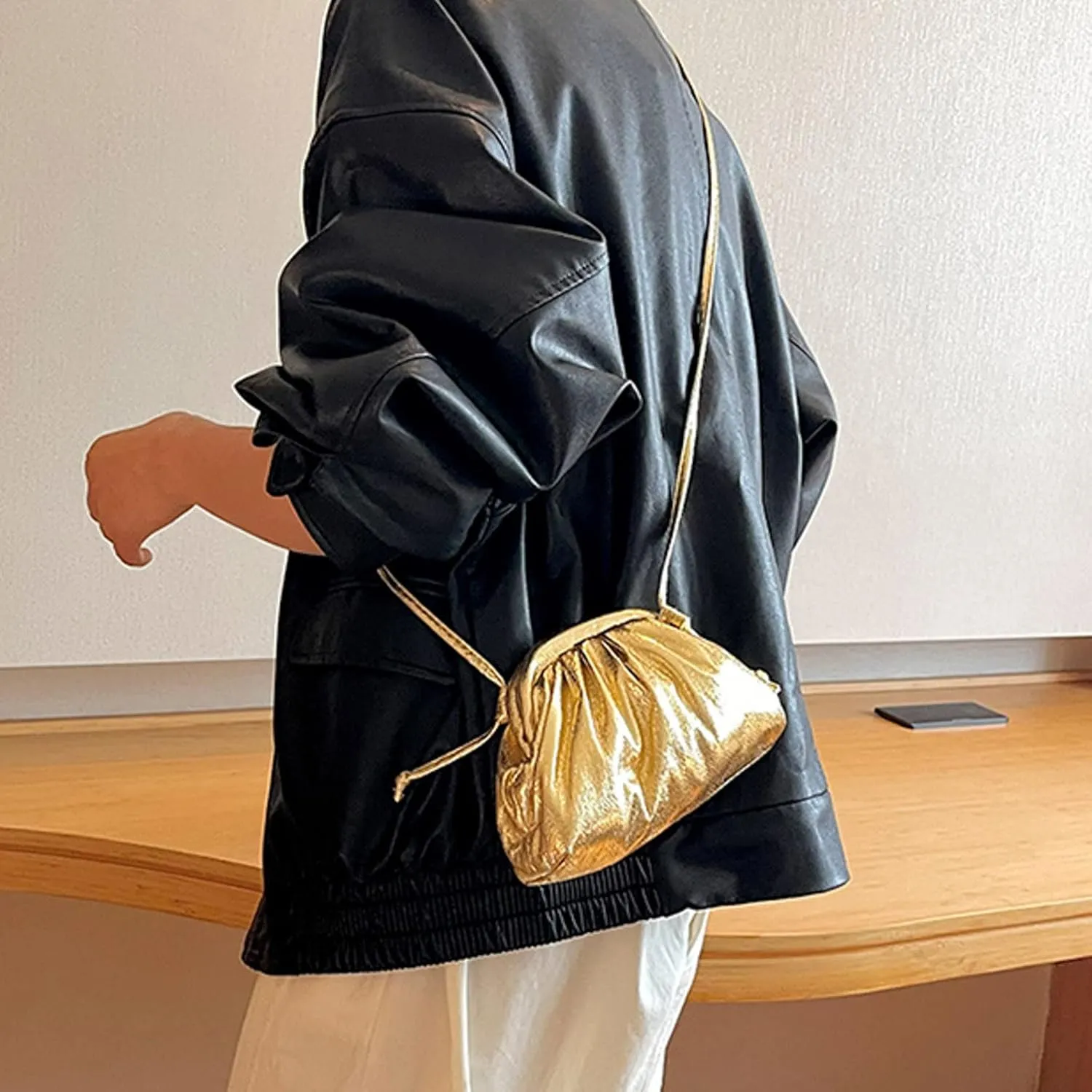 Ladies Crossbody Bag Clutch Clutch Clutch Clutches Large Capacity Pleated Bag Single Shoulder Metallic (Gold, One Size)