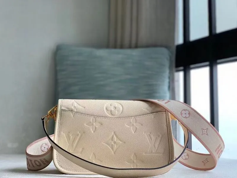 LOV - Fashionupstore - 474