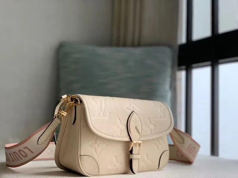 LOV - Fashionupstore - 474