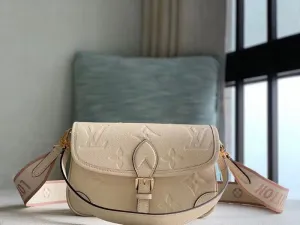 LOV - Fashionupstore - 474