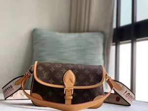 LOV - Fashionupstore - 476