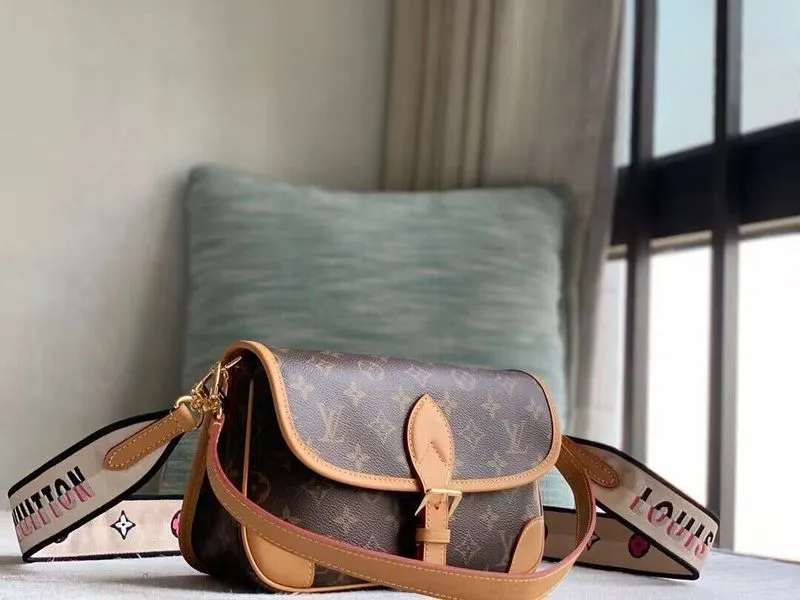 LOV - Fashionupstore - 476