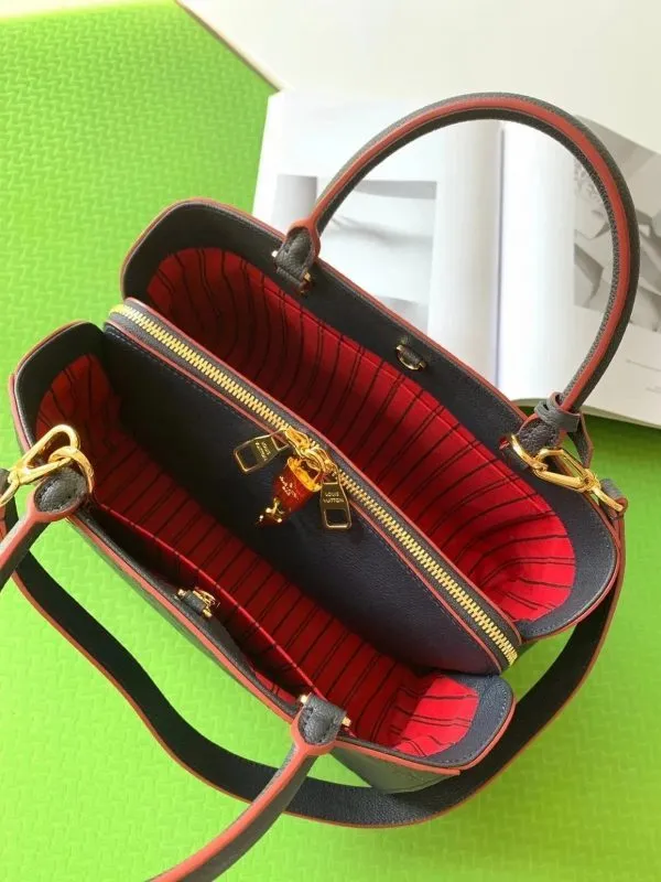 LOV2 Bags - Fashion Bags  1025