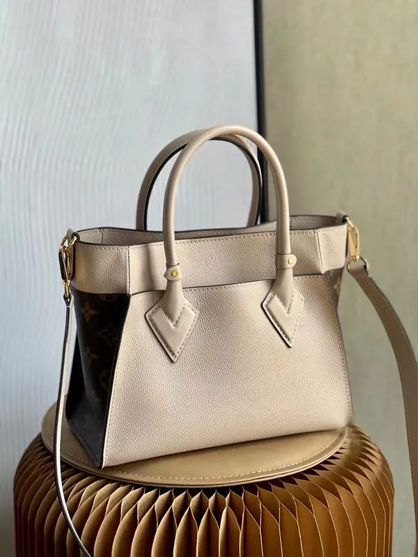 LOV2 Bags - Fashion Bags  1040