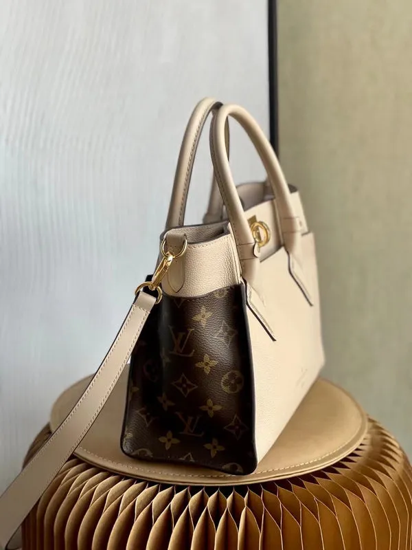 LOV2 Bags - Fashion Bags  1040