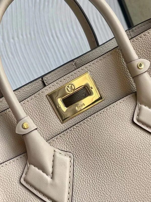 LOV2 Bags - Fashion Bags  1040