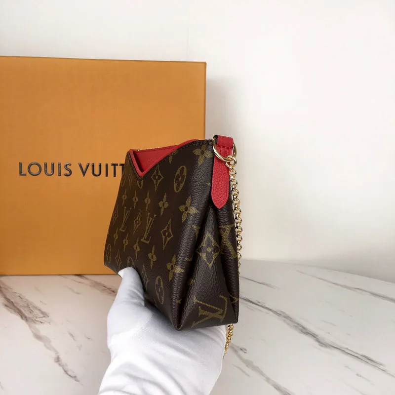 LOV2 Bags - Fashion Bags  1045