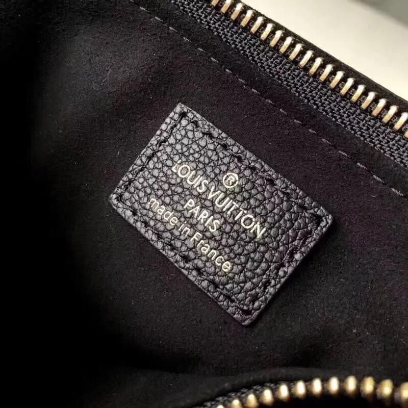 LOV2 Bags - Fashion Bags  1071