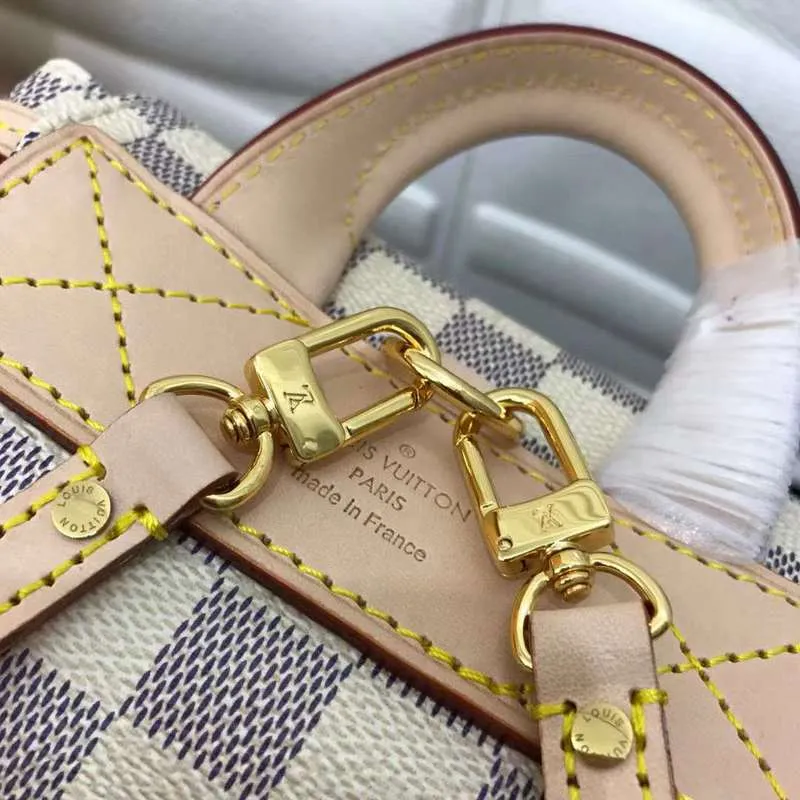 LOV2 Bags - Fashion Bags  1093