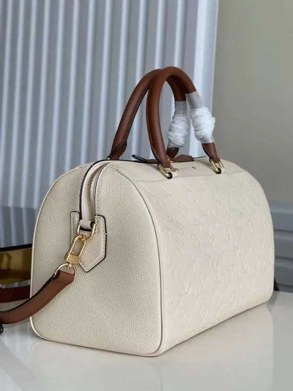 LOV2 Bags - Fashion Bags  1113