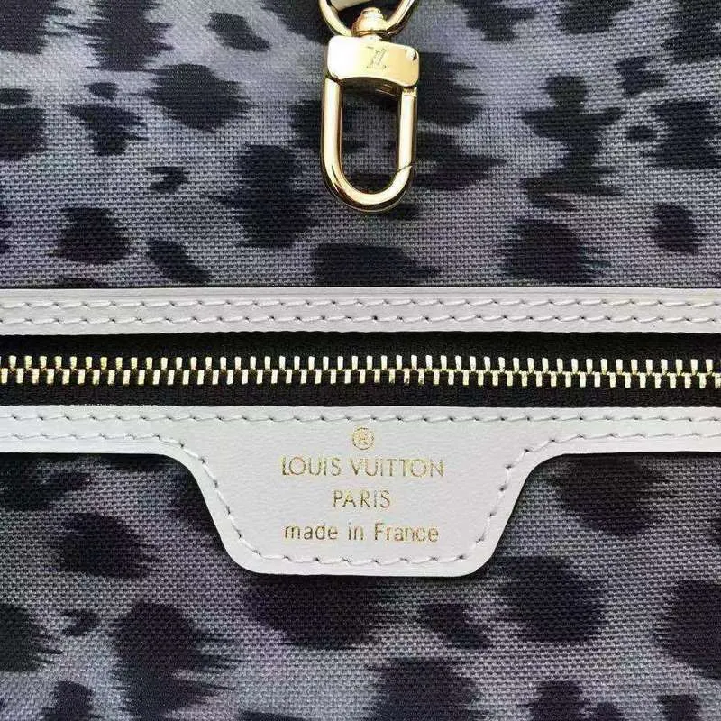LOV2 Bags - Fashion Bags  1114