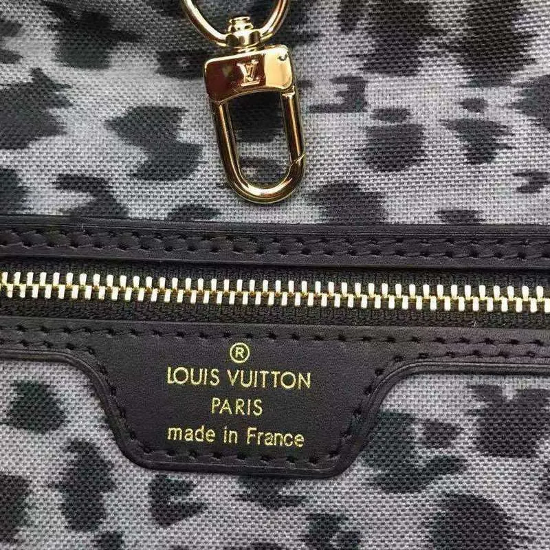 LOV2 Bags - Fashion Bags  1116