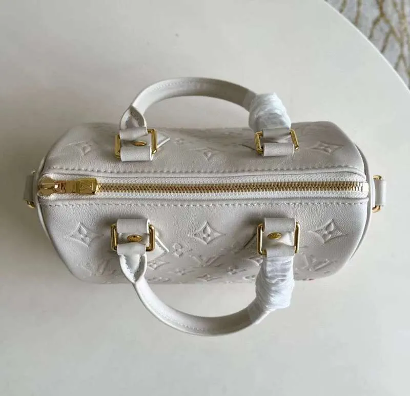 LOV2 Bags - Fashion Bags  1126