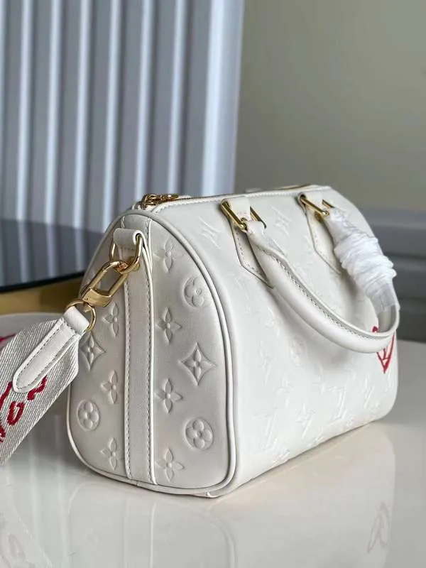 LOV2 Bags - Fashion Bags  1126