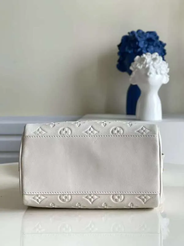 LOV2 Bags - Fashion Bags  1126