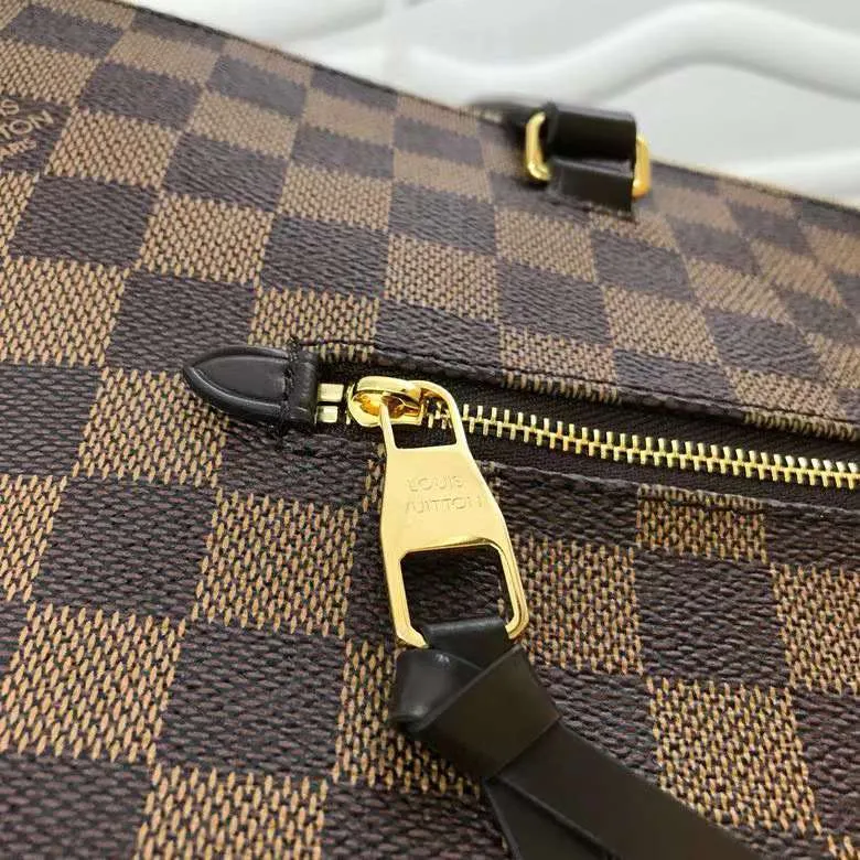 LOV2 Bags - Fashion Bags  1135