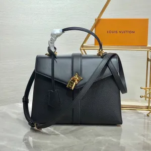 LOV2 Bags - Fashion Bags  1150