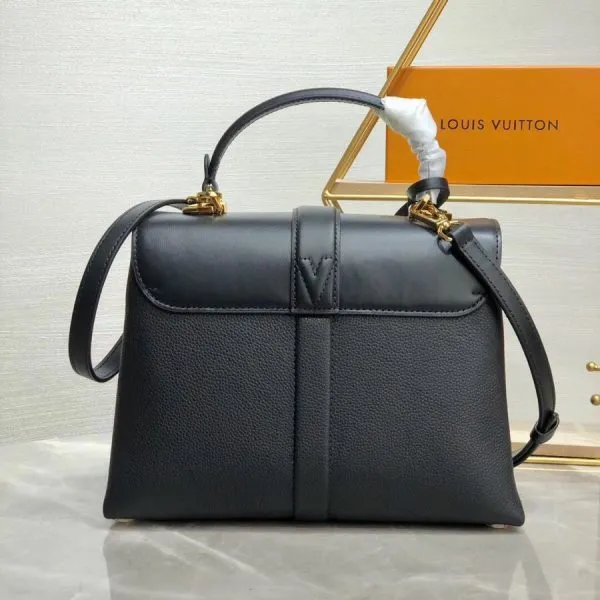 LOV2 Bags - Fashion Bags  1150