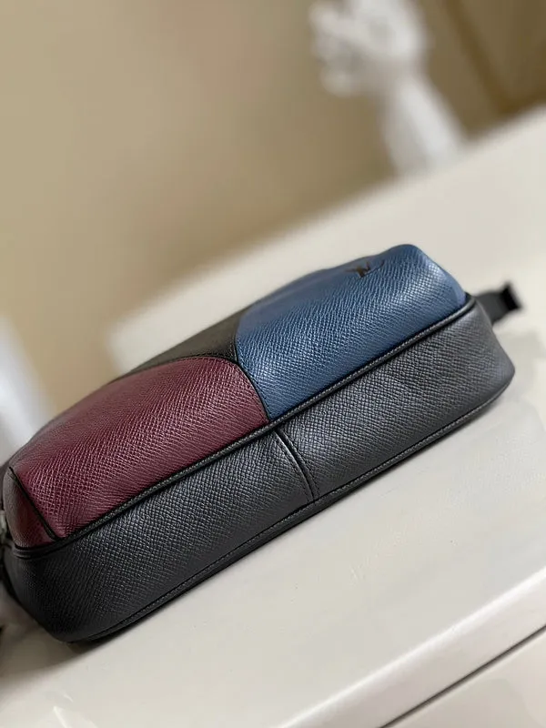 LOV2 Bags - Fashion Bags  1212