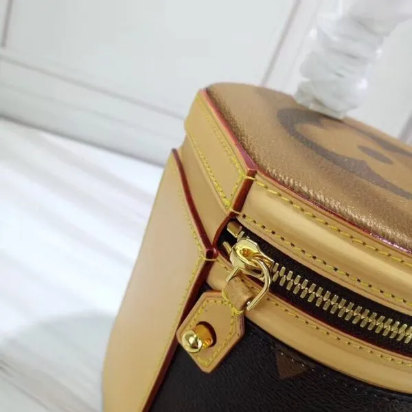 LOV2 Bags - Fashion Bags  1270