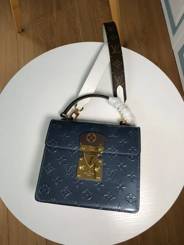 LOV2 Bags - Fashion Bags  1307