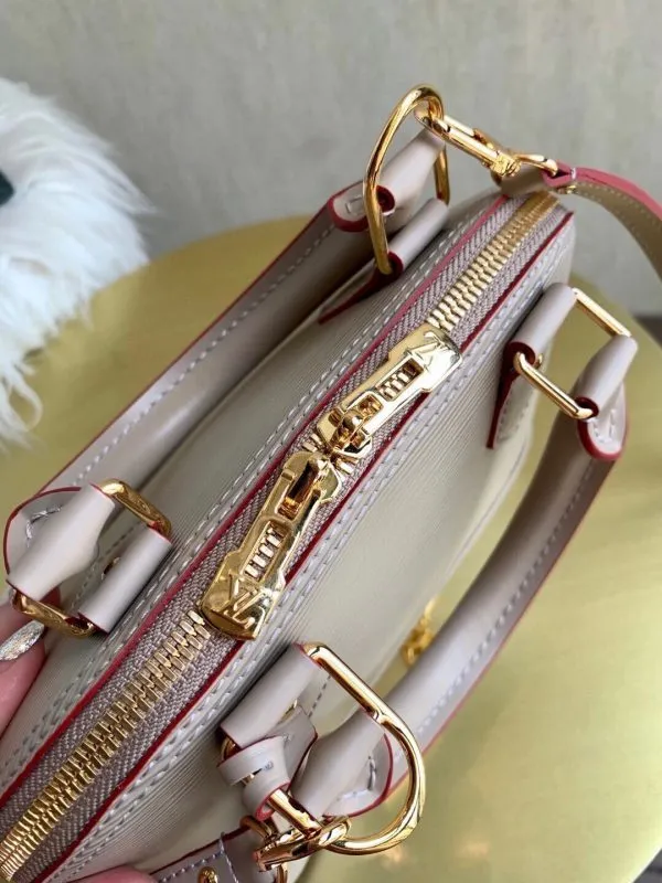 LOV2 Bags - Fashion Bags  1343