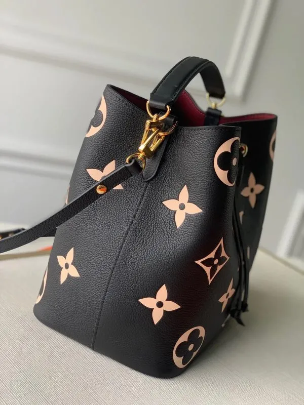 LOV2 Bags - Fashion Bags  1399