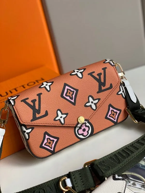 LOV2 Bags - Fashion Bags  1421
