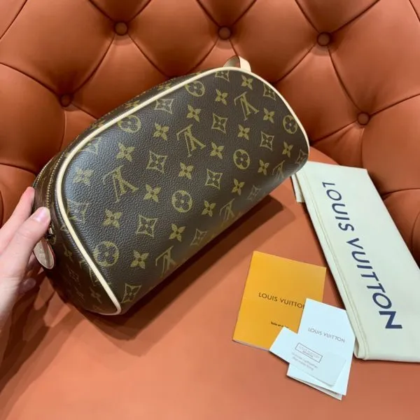 LOV2 Bags - Fashion Bags  1444