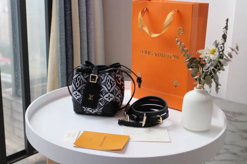 LOV2 Bags - Fashion Bags  1591